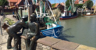 Hafenfiguren in Neuharlingersiel