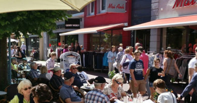 Fussgängerzone und Cafe